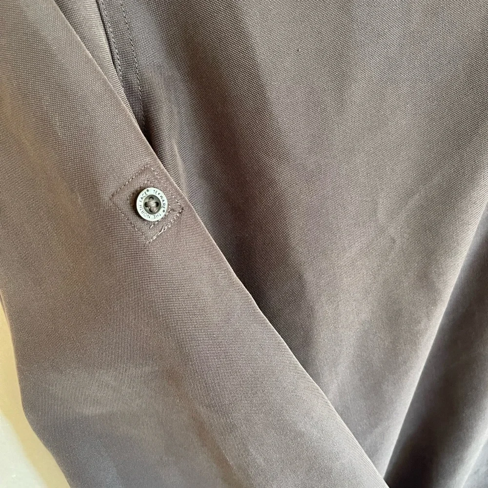 The North Face Men’s Button-Down Shirt – Gray – Size Medium